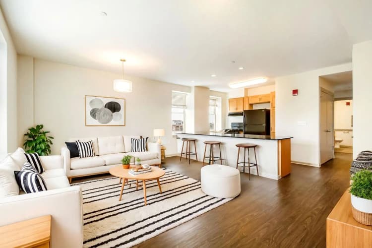 Detroit apartments for rent - image - Strathmore Apartments- 01.jpg