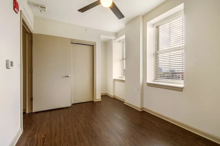 Detroit apartments for rent - image - Strathmore Apartments- 07.jpg