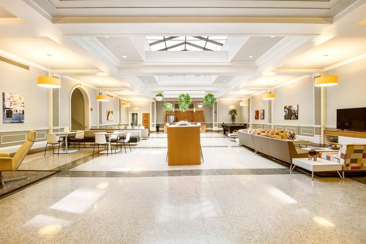 Detroit apartments for rent - Property image - Strathmore Apartments - 3