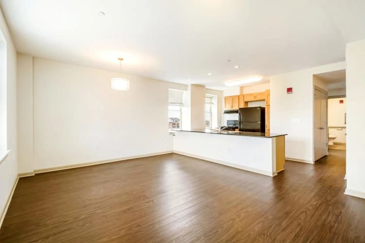 Detroit apartments for rent - image - Strathmore Apartments- 04.jpg