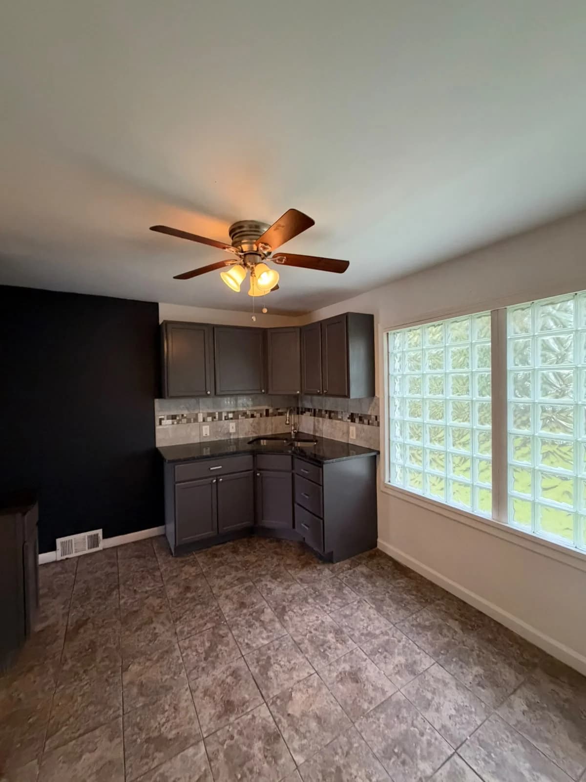 Detroit apartments for rent - Property image - 20214 Southfield Freeway - 2