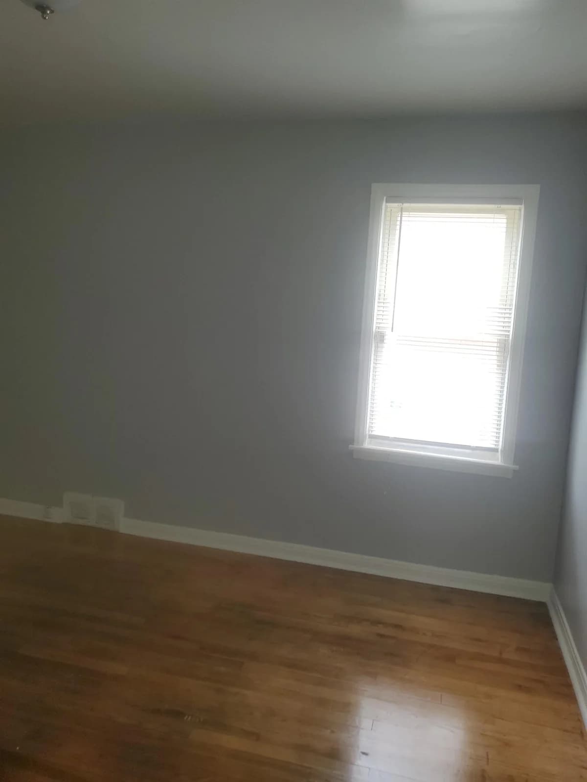 Detroit apartments for rent - Property image - 12840 Grandmont Avenue - 3