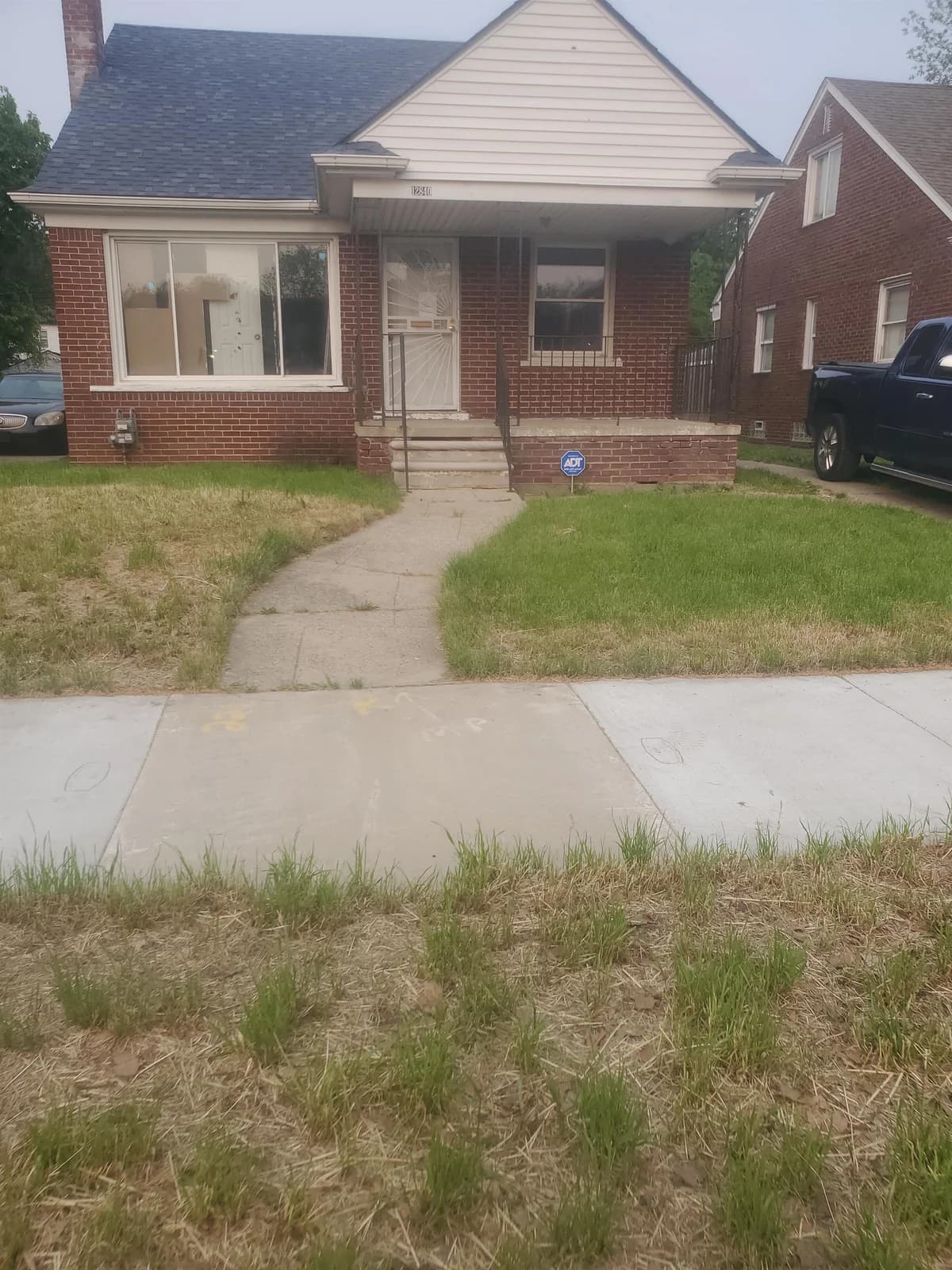 Detroit apartments for rent - Property image - 12840 Grandmont Avenue - 1